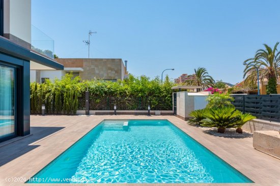 Villa en venta a estrenar en La Manga del Mar Menor (Murcia)