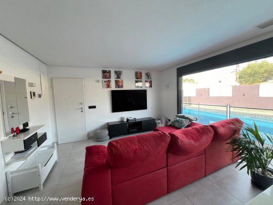 Villa en venta en Torrevieja (Alicante)