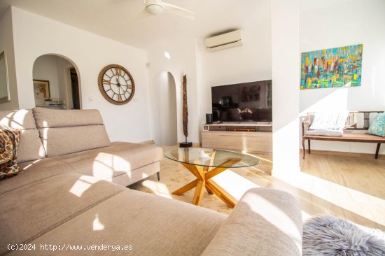 Villa en venta en Orihuela (Alicante)