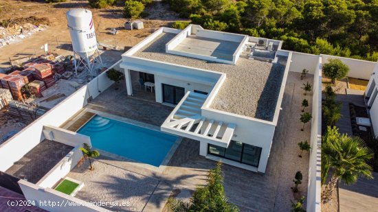 Villa en venta a estrenar en San Fulgencio (Alicante)