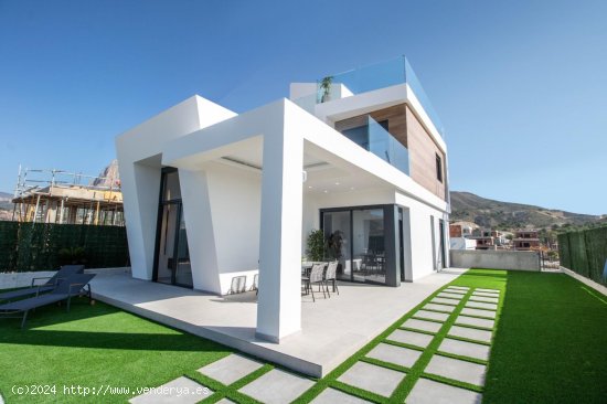 Villa en venta a estrenar en Finestrat (Alicante)