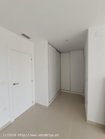 Villa en venta a estrenar en Elche (Alicante)