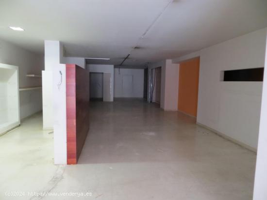 LOCAL DE 130M2 EN RONDA PONENT - BARCELONA