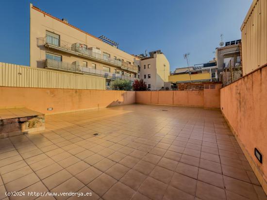 Planta Baja con Terraza de 120 m² en Sant Pere Nord: Soleada, Moderna y Excelentemente Ubicada - BA