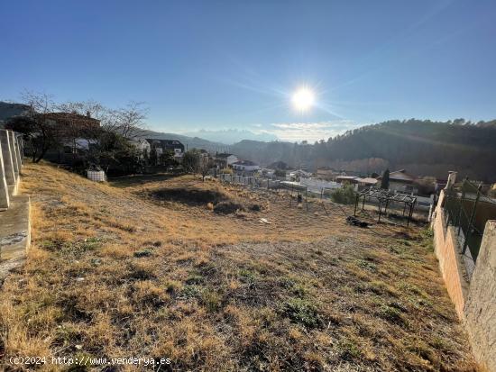 Terreno en Venta con Vistas a Montserrat en Urbanización MARQUET PARADISE - BARCELONA