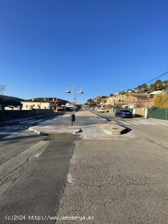 Terreny en Venda amb Vistes a Montserrat a la Urbanització MARQUET PARADISE - BARCELONA