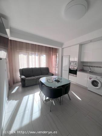 Apartamento Dividido en Dos Unidades en Segunda Línea con Licencia Turística - ALICANTE