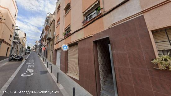 Se vende piso OKUPADO en Badalona (Barcelona) - BARCELONA