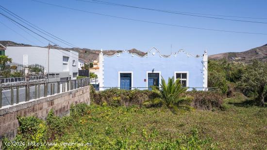 Se Vende en San Cristobal de La Laguna - SANTA CRUZ DE TENERIFE