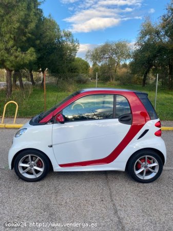 Smart Fortwo Coupe 52 mhd de 2014 con 48.000 Km por 7.800 EUR. en Madrid