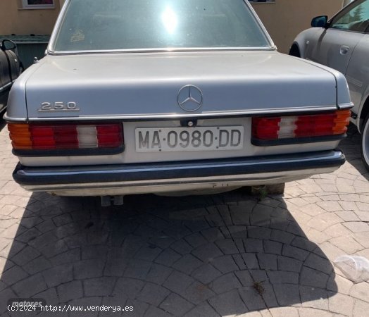 Mercedes 250 1987 de 2000 con 54.806 Km por 10.000 EUR. en Malaga