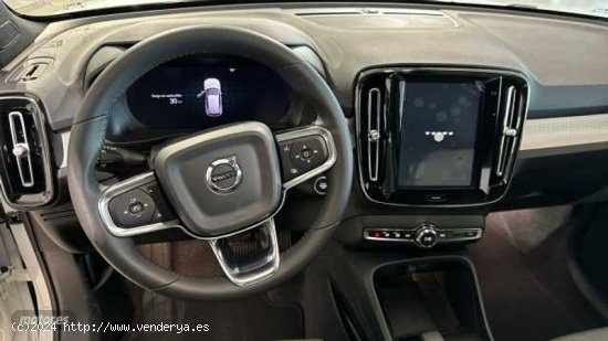 Volvo XC40 XC40 Core, B3 Mild hybrid, Gasolina con 1 Km por 39.200 EUR. en La Rioja