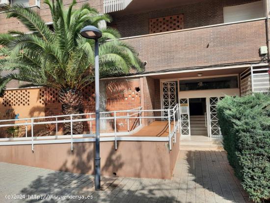 VIVIENDA CON 4 DORMITORIOS, GARAJE Y TRASTERO - ALBACETE