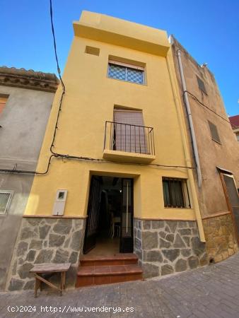 Se vende casa en bejis - CASTELLON