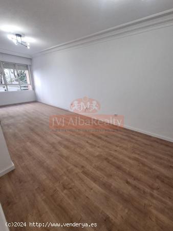 Se vende estupendo apartamento en pleno centro de la ciudad - ALBACETE