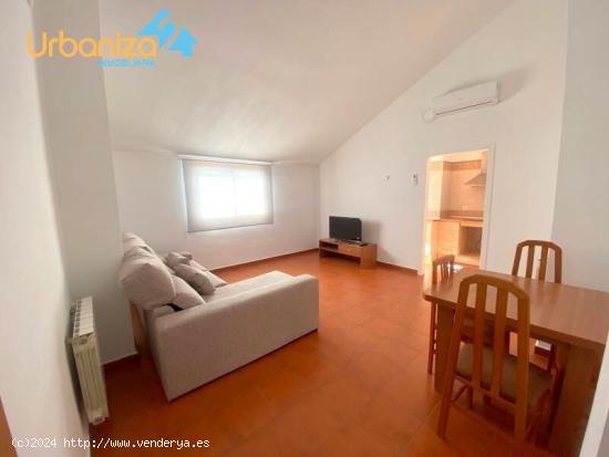 BONITO ATICO DE 1 HABITACION CON TERRAZA Y GARAJE COMPLETAMENTE AMUEBLADO - BADAJOZ