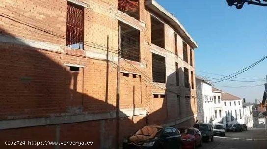 Edificio en venta en Bustarviejo, Madrid - MADRID