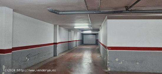 SE VENDE LOTE DE  8 PLAZAS DE GARAJE EN ARCHENA - MURCIA