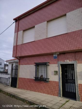  ADOSADO EN AGUIÑO CON VISTAS AL MAR - A CORUÑA 