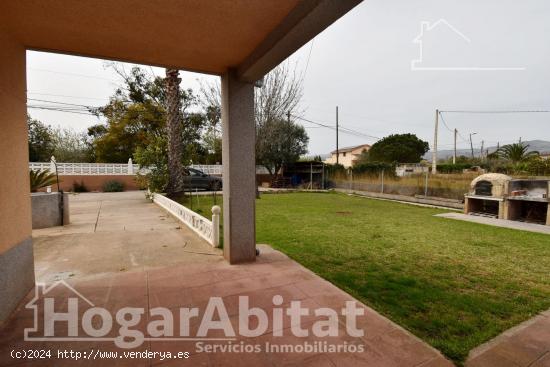 CHALET CON PISCINA, TERRAZA, BARBACOA Y PARKING - CASTELLON