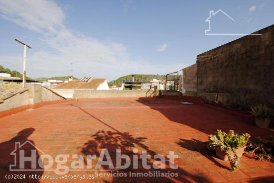 ¡GRAN OPORTUNIDAD DE INVERSIÓN! CASA PARA REFORMAR CON GRAN TERRAZA - VALENCIA