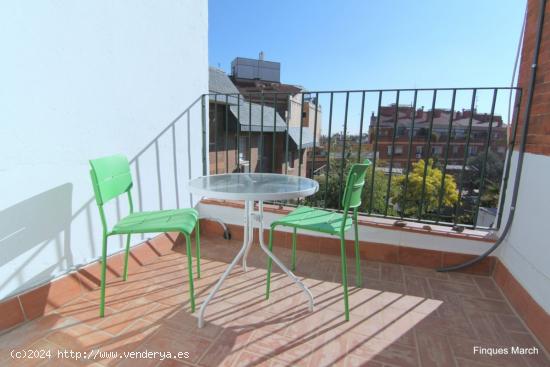 1 dormitorio, amueblado y con terraza - BARCELONA