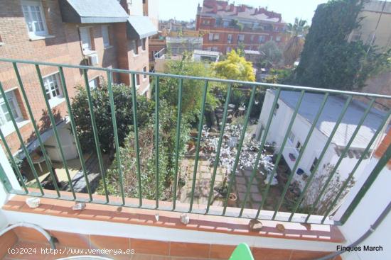 1 dormitorio, amueblado y con terraza - BARCELONA