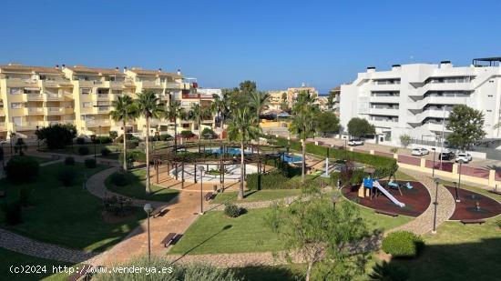 DISFRUTA DEL MAR, EN ESTE ACOGEDOR APARTAMENTO CON PISCINA - ALICANTE