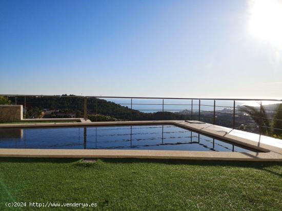  Casa con vistas a Sitges - BARCELONA 