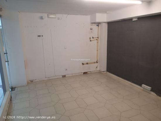 Local 20 m2 - BARCELONA