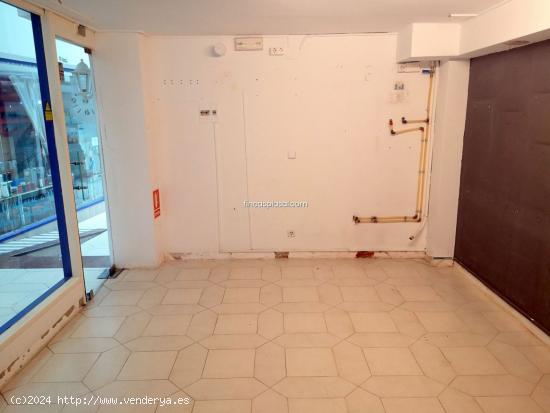 Local 20 m2 - BARCELONA