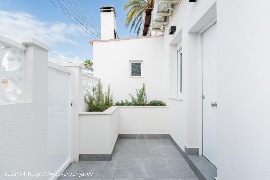 Bungalow en venta a estrenar en Torrevieja (Alicante)