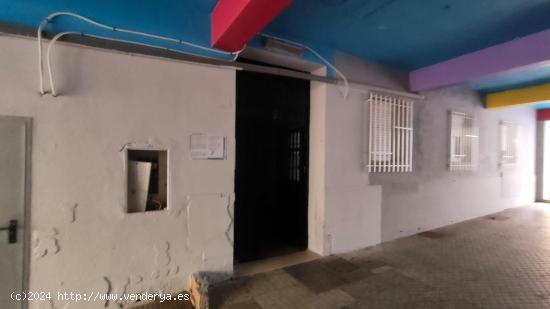 SE  VENDE PISO EN CALLE ALMERIA, EL EjIDO. - ALMERIA