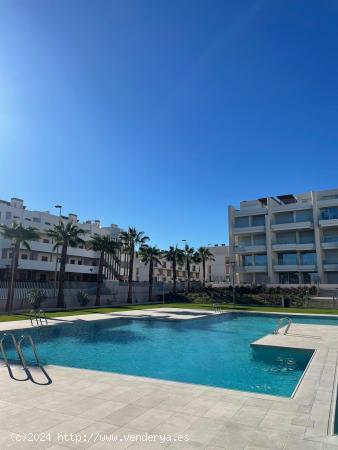 APARTAMENTO con PISCINA en VILLAMARTÍN - ORIHUELA COSTA - ALICANTE