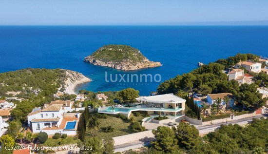 Casa en venta a estrenar en Jávea (Alicante)