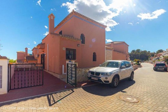 Casa en venta en San Miguel de Salinas (Alicante)