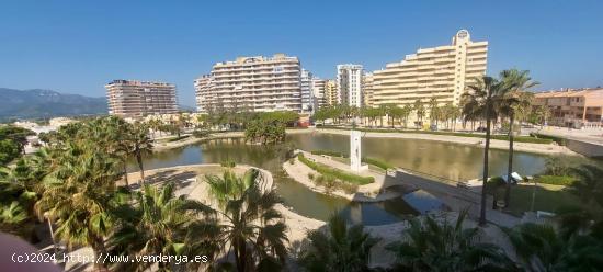 TAV033 - FINCAS GIRBÉS PRESENTA APARTAMENTO + GARAJE EN EDIFICIO MARTINICA DE LA PLAYA DE TAVERNES 