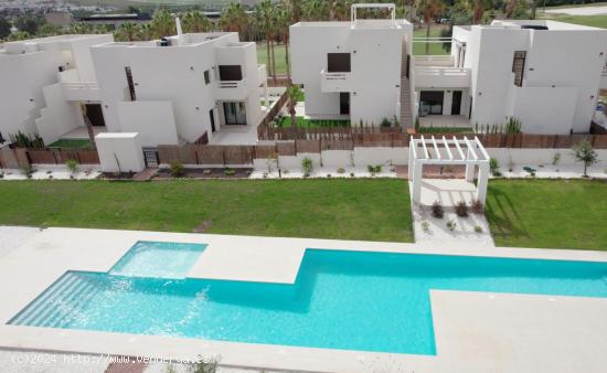 RESIDENCIAL DE OBRA NUEVA EN LA FINCA GOLF - ALICANTE