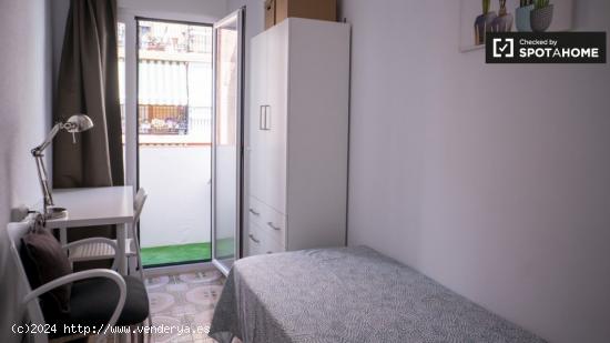 Habitaciones en alquiler en apartamento de 4 dormitorios en Valencia. - VALENCIA