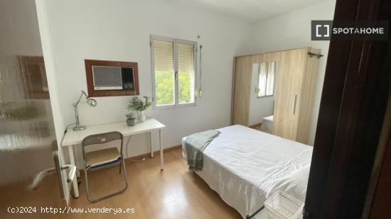 Habitación en piso compartido en Sevilla - SEVILLA