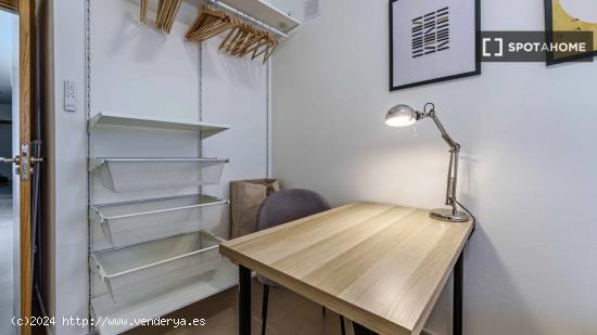 Habitación en residencia compartida en Málaga - MALAGA