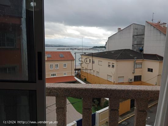 PISO CON VISTAS PARCIALES A LA RÍA, ARES - A CORUÑA