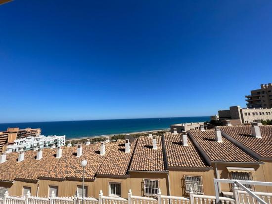 En venta BUNGALOW en Arenales del Sol - ALICANTE