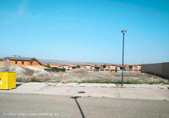 SE VENDE TERRENO URBANO EN RENEDO DE ESGUEVA - CANTABRIA