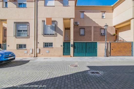 Atención Casa en Venta en Atarfe, Granada - GRANADA