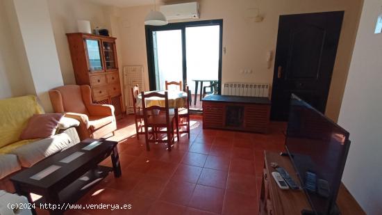 APARTAMENTO FRENTE AL MAR CON PISCINA COMUNITARIA - CASTELLON