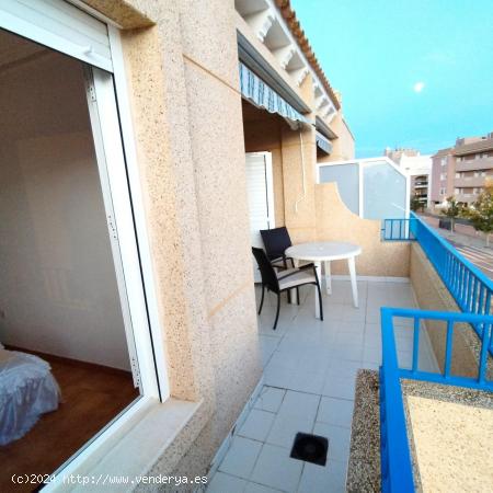 SE VENDE COQUETO PISO MUY  CERCA DEL MAR - ALICANTE