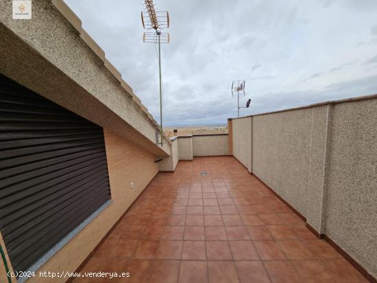 Se VENDE adosado en MONTESOL - CACERES