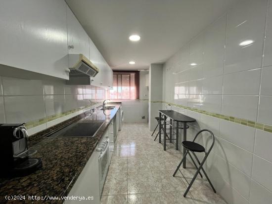 Amplio apartamento de 3 habitaciones con garaje en Moncofa pueblo - CASTELLON