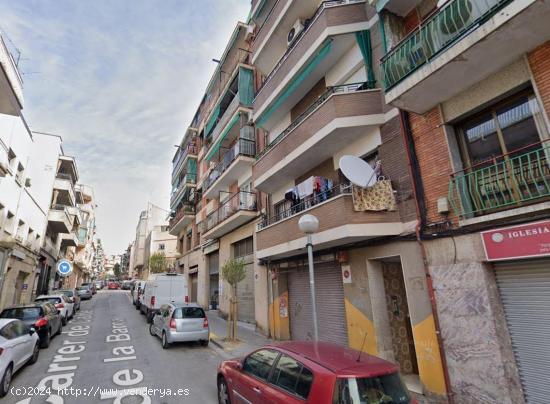 Se vende piso OKUPADO en Badalona (Barcelona) - BARCELONA